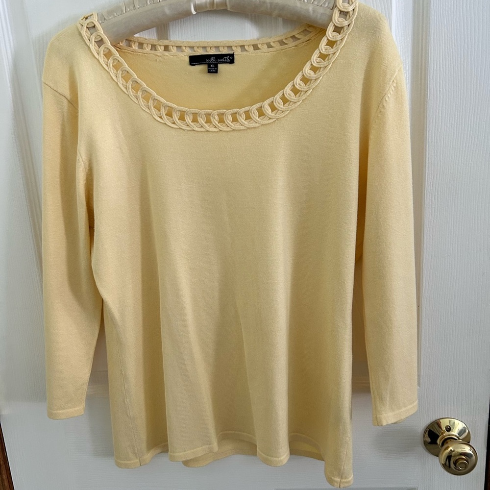 Willi Smith Cream Long Sleeve Top with Chain Detail